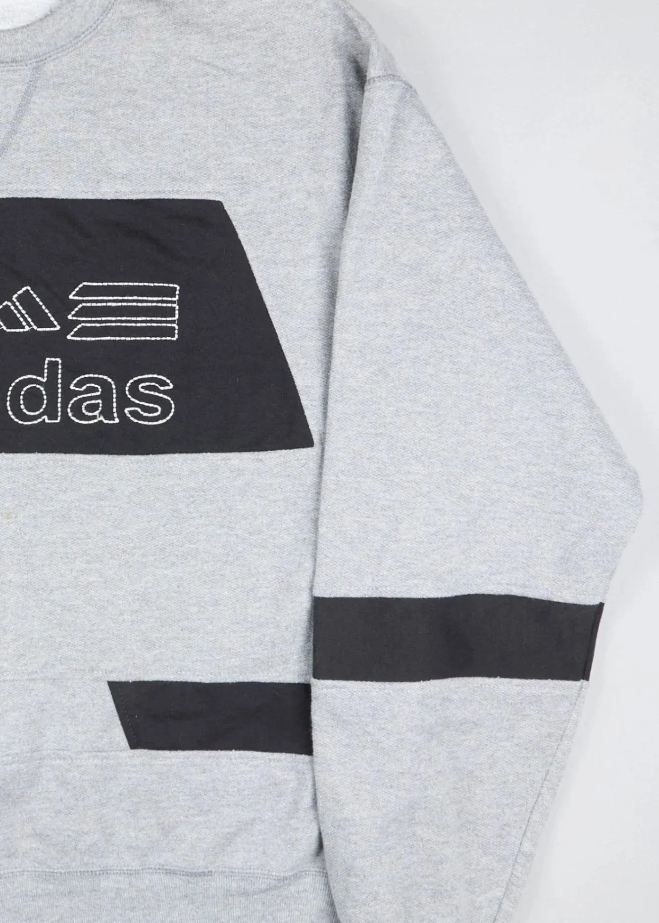 Adidas - Renewed Sweatshirt (XL)