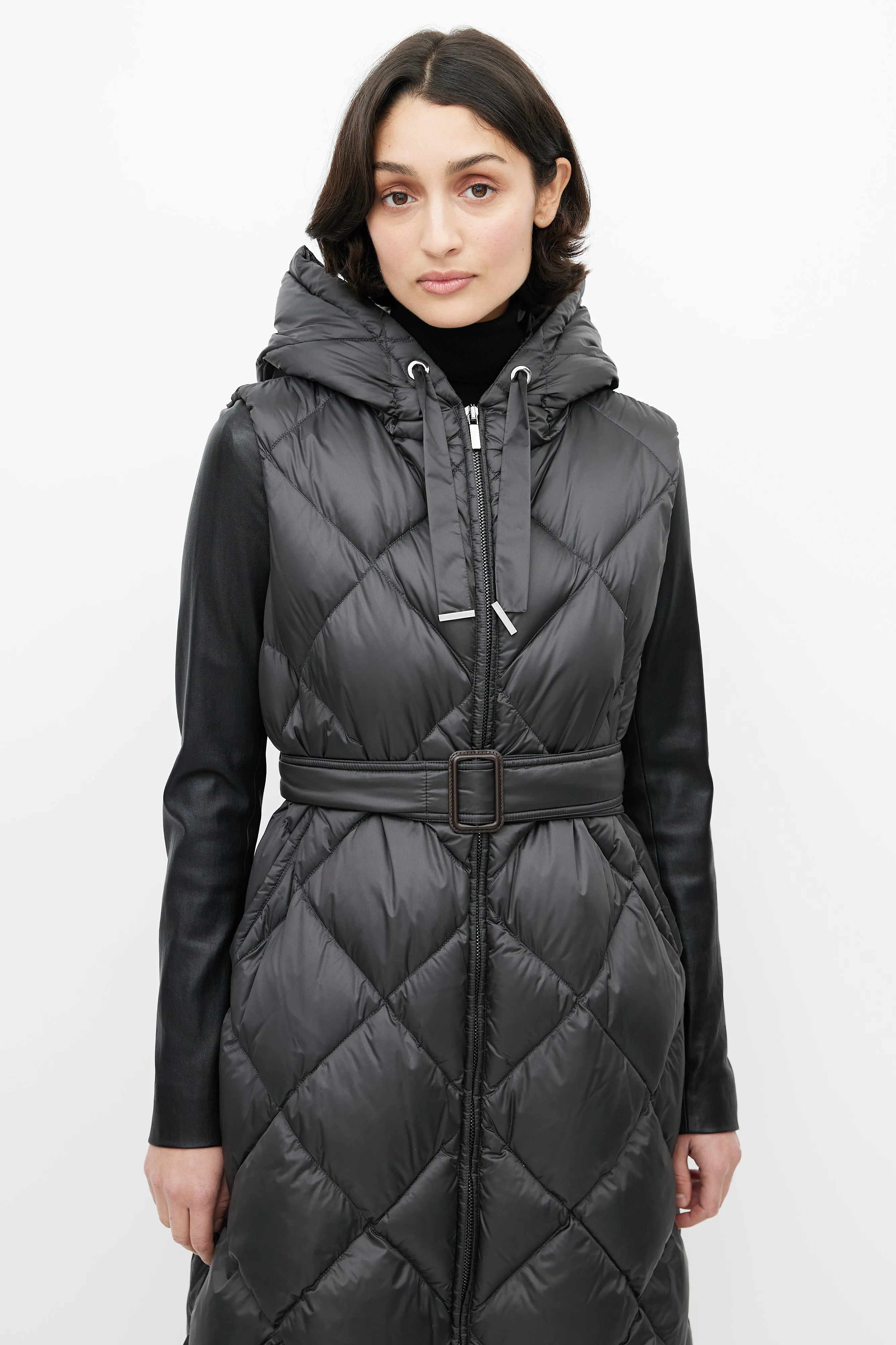 Black Hooded The Cube Tregil Quilted Gilet