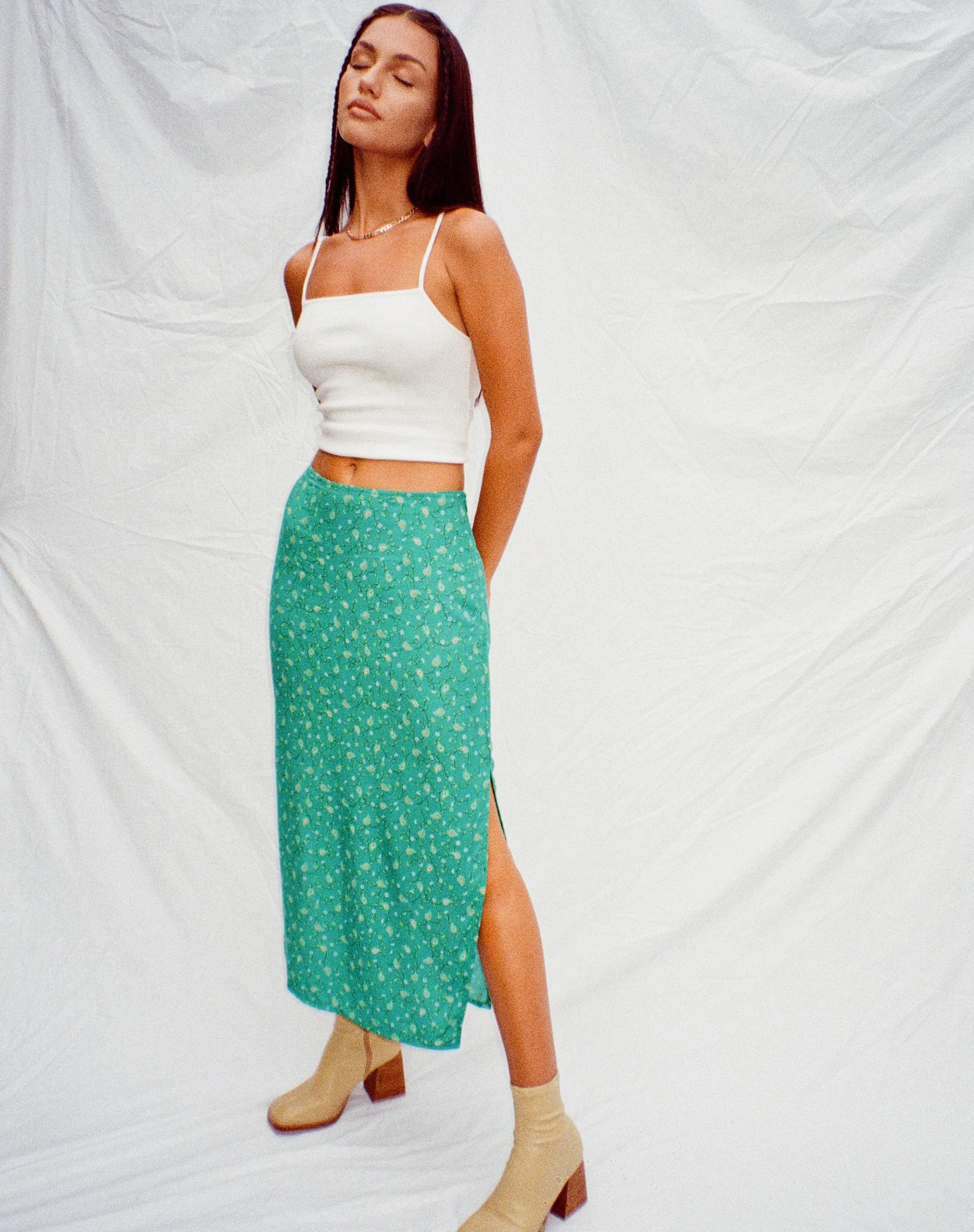 Kindra Midi Skirt in Paisley Fun Green