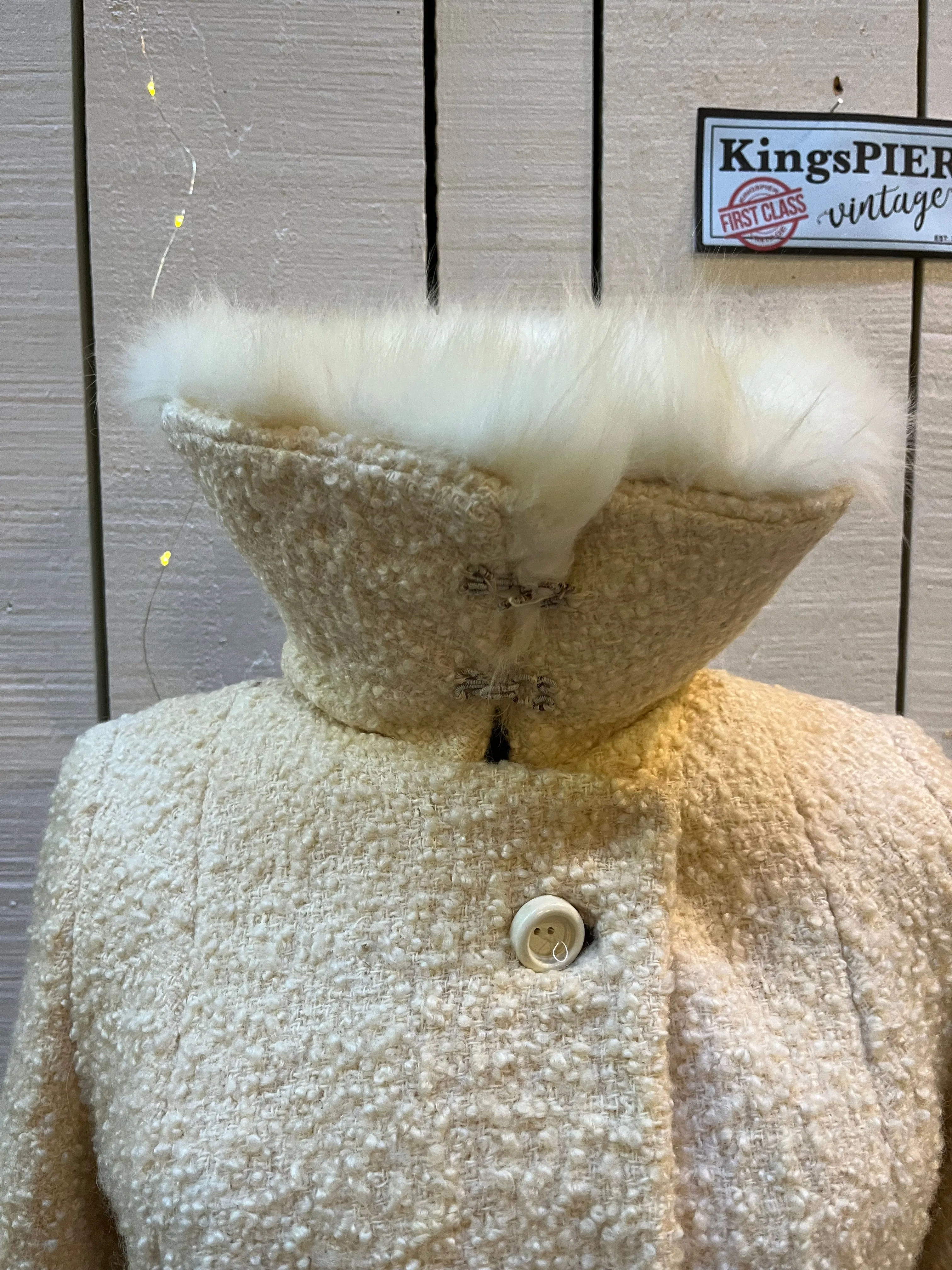 Vintage 70’s White Boucle Wool Jacket with Fur Collar, Union Made in Canada, Chest 34”